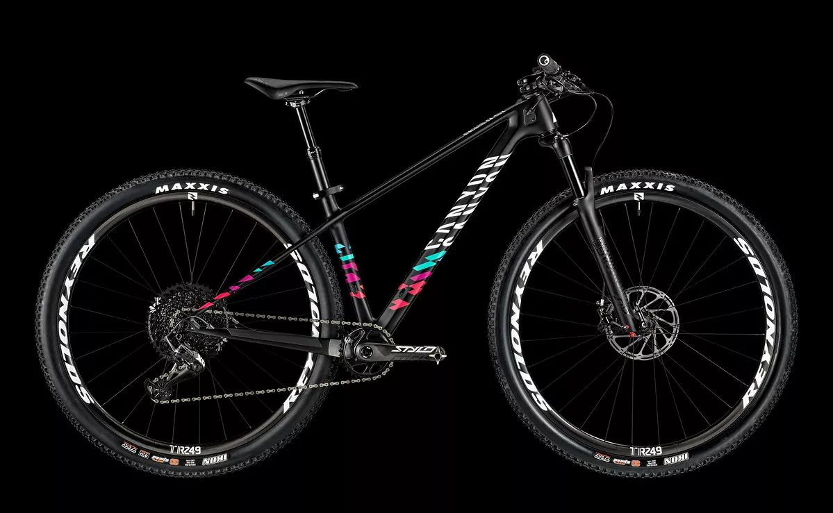Vtt semi rigide Exceed WMN CF SLX 9.0 Canyon
